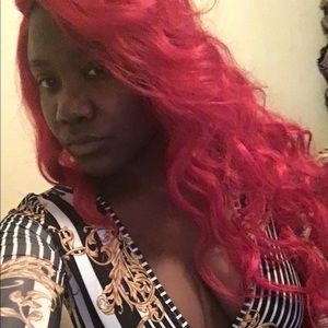 Meet your Posher, Dequindria